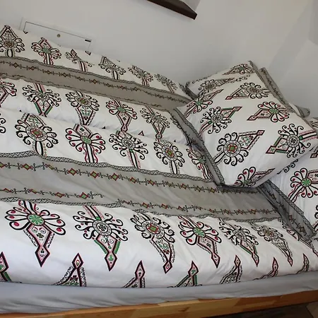 Domki Pod Brzegiem *